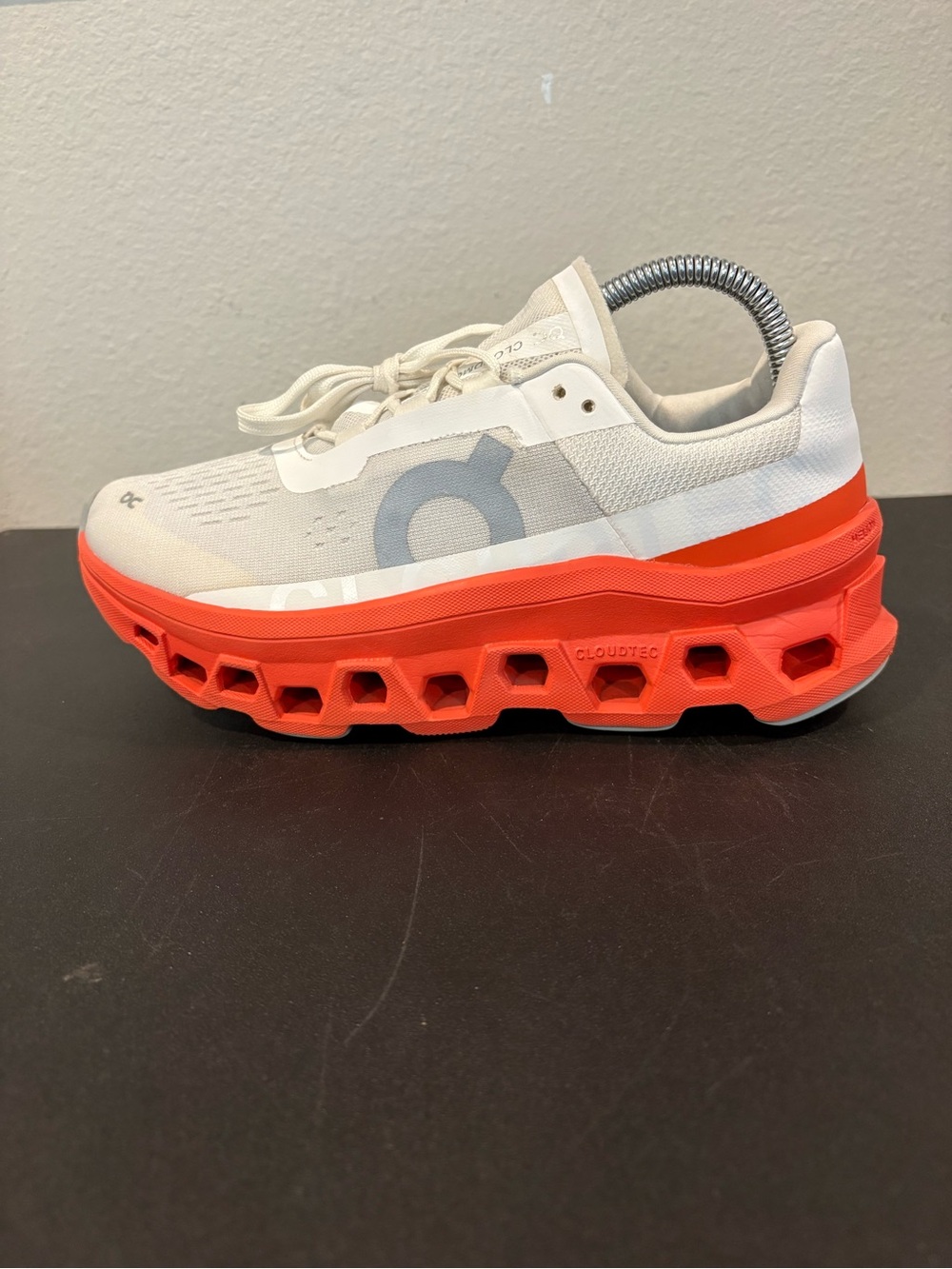On Cloudmonster White Lightweight and Comfortable Running Shoes Women’s Size 9 - Picture 2 of 9